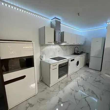 Luxueux 70m2, 2 * アルジャントゥイユ